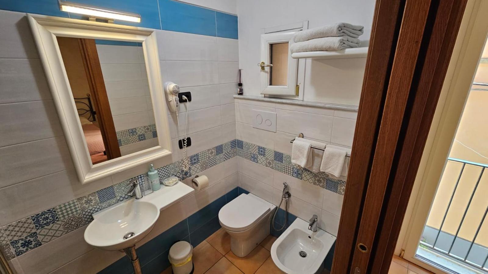Vittoria Guest House ساليرنو المظهر الخارجي الصورة